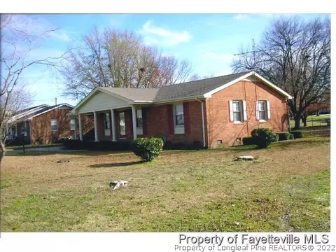 309 W C St, Erwin, NC 28339 photo 1