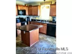 185 Oakmount, Raeford, NC 28376 photo 2