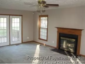 92 Saunders Ct, Spring Lake, NC 28390 photo 4
