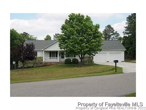 678 Lakeridge Dr, Cameron, NC 28326 photo 1