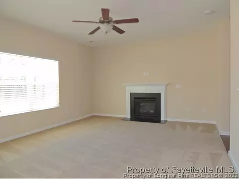 516 Bellgrove Dr, Hope Mills, NC 28348 photo 3