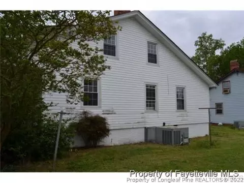 208 S 17th St, Erwin, NC 28339 photo 3