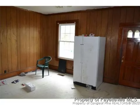 208 S 17th St, Erwin, NC 28339 photo 5