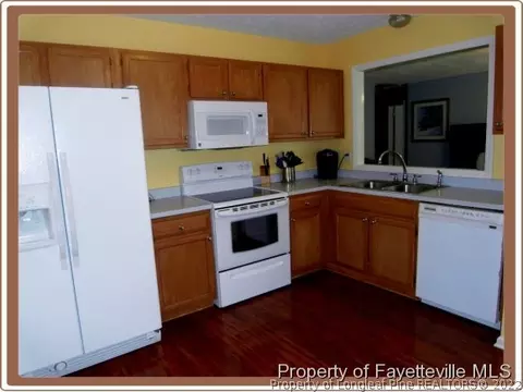 99 Surfwind Dr, Spring Lake, NC 28390 photo 3