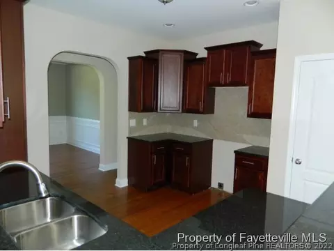 93 Laurel Dr, Spring Lake, NC 28390 photo 6