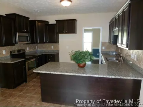 54 Barlowe Ct, Cameron, NC 28326 photo 3