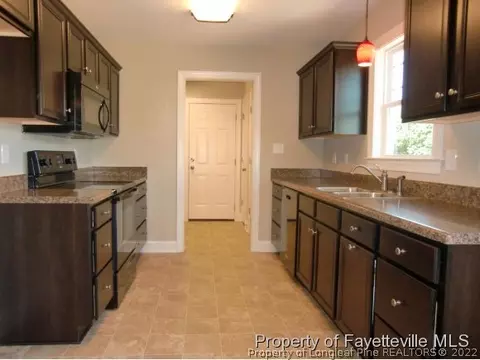 106 Bishop Ln, Dunn, NC 28334 photo 7