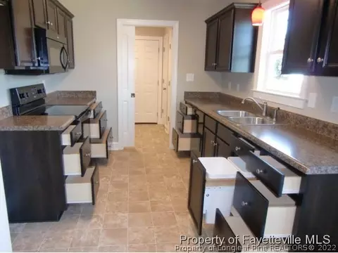 106 Bishop Ln, Dunn, NC 28334 photo 8