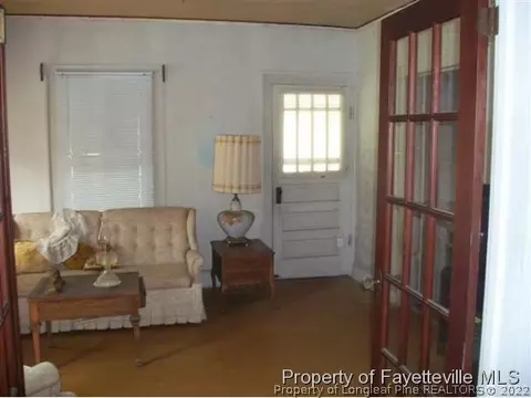 1431 Ashe Ave, Dunn, NC 28334 photo 2