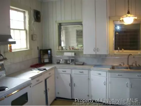 1431 Ashe Ave, Dunn, NC 28334 photo 4