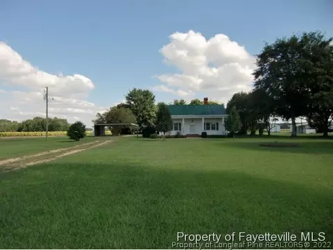 621 Wire Rd, Bunnlevel, NC 28323 photo 2