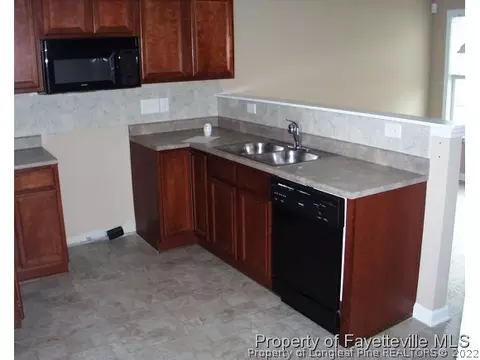 117 Scranton Ct, Cameron, NC 28326 photo 3