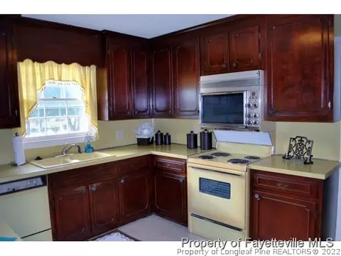 28 E Julia St, Angier, NC 27501 photo 7