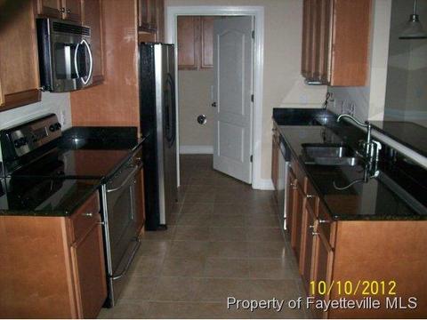 89-101 Gallery Dr, Spring Lake, NC 28390 photo 3