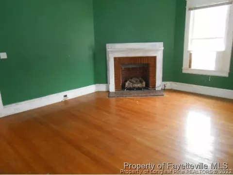 504 Denim Dr, Erwin, NC 28339 photo 3
