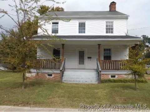 504 Denim Dr, Erwin, NC 28339 photo 1