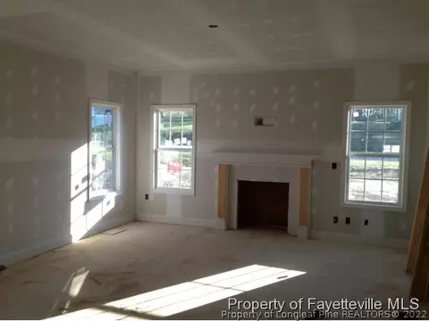 20 Honor Ct, Bunnlevel, NC 28323 photo 4