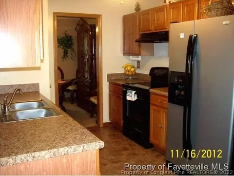 228 Eileen Dr, Spring Lake, NC 28390 photo 4