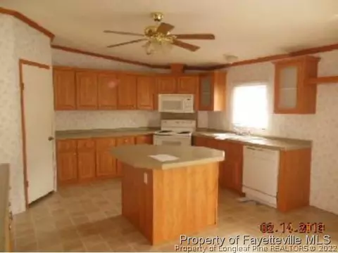 102 Pebblestone Ln, Dunn, NC 28334 photo 5