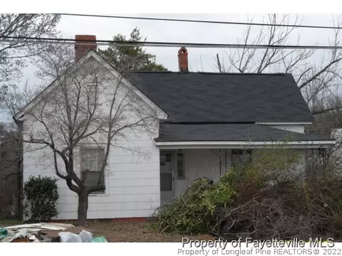 102 W J St, Erwin, NC 28339 photo 1