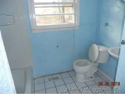 113 Fourth St, Hamlet, NC 28345 photo 8