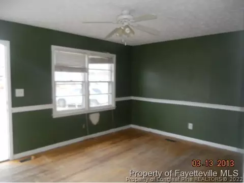 113 Fourth St, Hamlet, NC 28345 photo 3