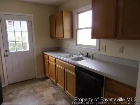44 Surfwinds Dr, Spring Lake, NC 28390 photo 9