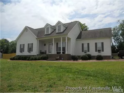 25 Heatherstone Ct, Benson, NC 27504 photo 1