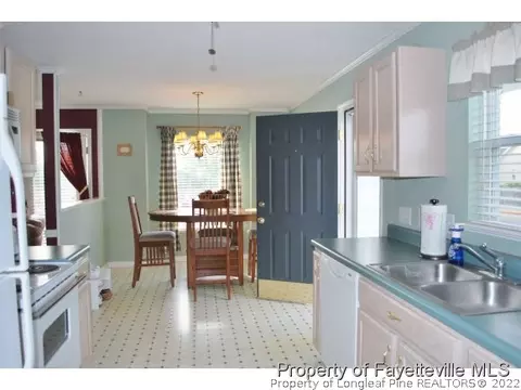 701 Maple Ave, Dunn, NC 28334 photo 10