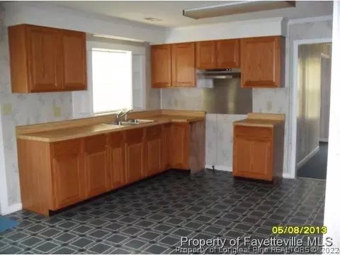 407 Iris Bryant Rd, Dunn, NC 28334 photo 3