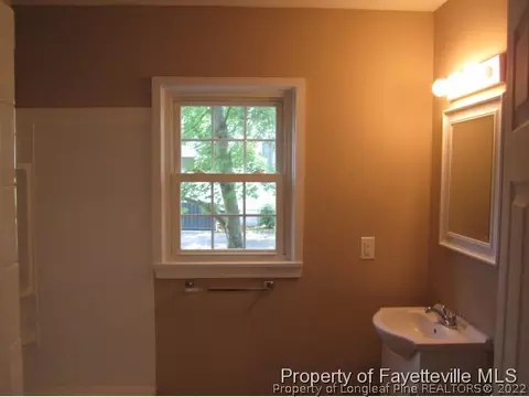 709 S Layton, Dunn, NC 28334 photo 12