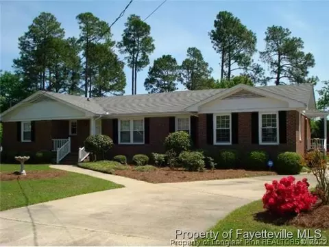 710 Westbrook Ave, Dunn, NC 28334 photo 2