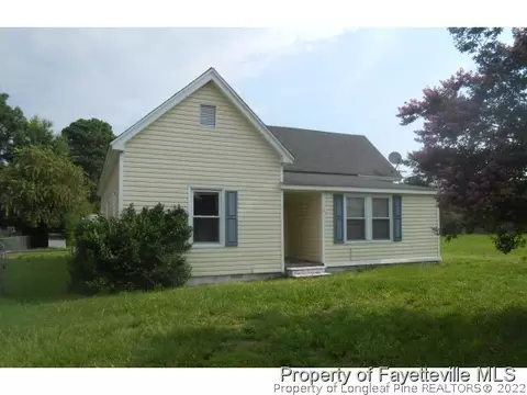 402 W I St, Erwin, NC 28339 photo 1