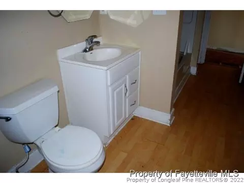 402 W I St, Erwin, NC 28339 photo 8