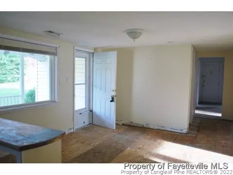 402 W I St, Erwin, NC 28339 photo 3