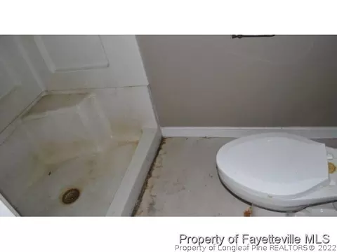 402 W I St, Erwin, NC 28339 photo 18