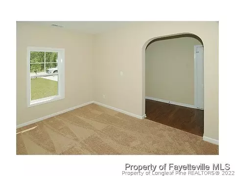309 English Oak Dr, Bunnlevel, NC 28323 photo 2