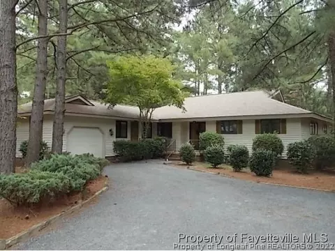 40 Lake Forest Dr, Pinehurst, NC 28374 photo 1