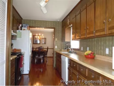 1903 Friendly Rd, Dunn, NC 28334 photo 11