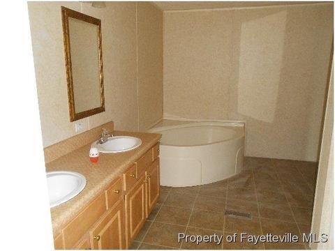 1591 Loop Rd, Raeford, NC 28376 photo 10
