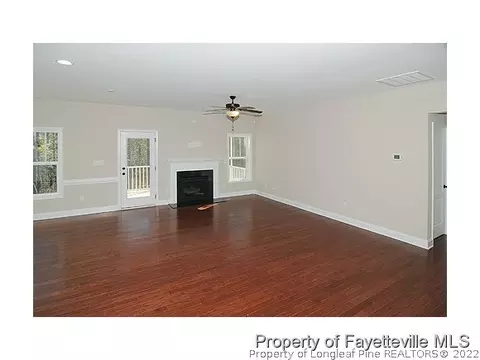 141 Valley Stream Rd, Spring Lake, NC 28390 photo 4