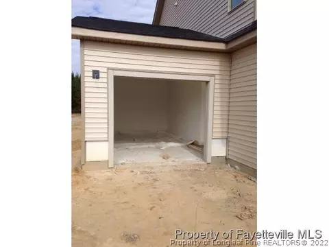 909 Saint Johns Loop, Raeford, NC 28376 photo 3