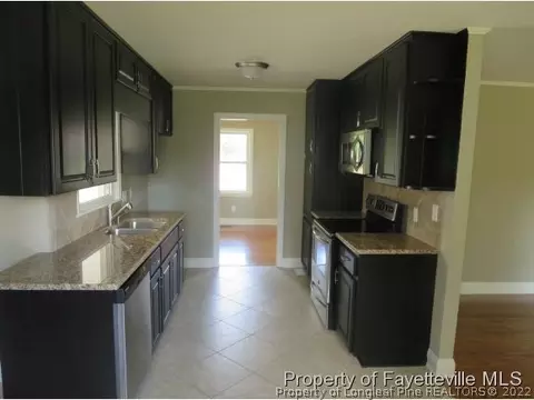 1206 Guy Ave, Dunn, NC 28334 photo 3