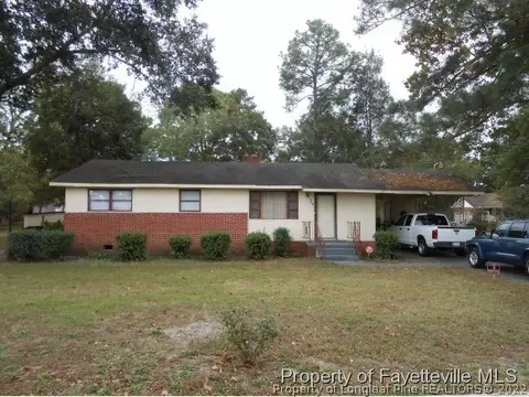 602 Eure St, Saint Pauls, NC 28384 photo 1