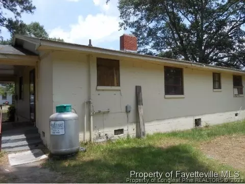 602 Eure St, Saint Pauls, NC 28384 photo 8