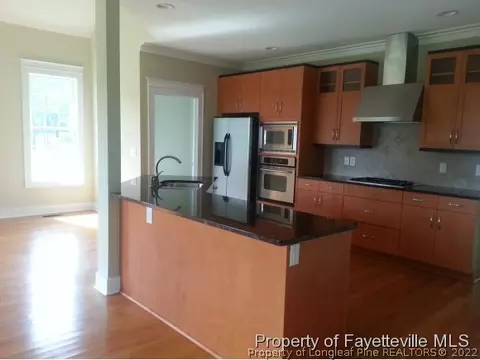 10 Barons Run E, Spring Lake, NC 28390 photo 5