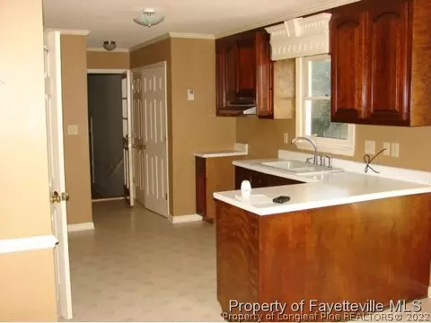 803 E Morris Cir, Dunn, NC 28334 photo 5