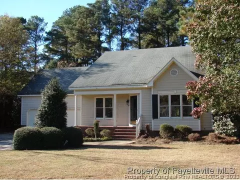 803 E Morris Cir, Dunn, NC 28334 photo 1
