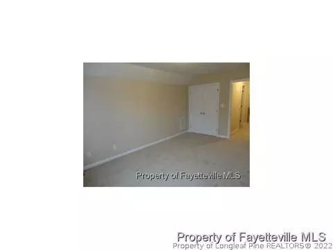 76 Cobblestone Dr, Spring Lake, NC 28390 photo 9