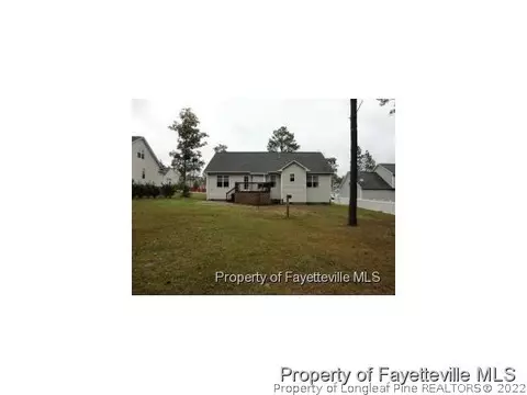 76 Cobblestone Dr, Spring Lake, NC 28390 photo 2